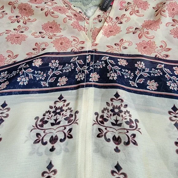 Vince Camuto Bohemian Floral Poncho Women's M/L - Picture 3 of 5